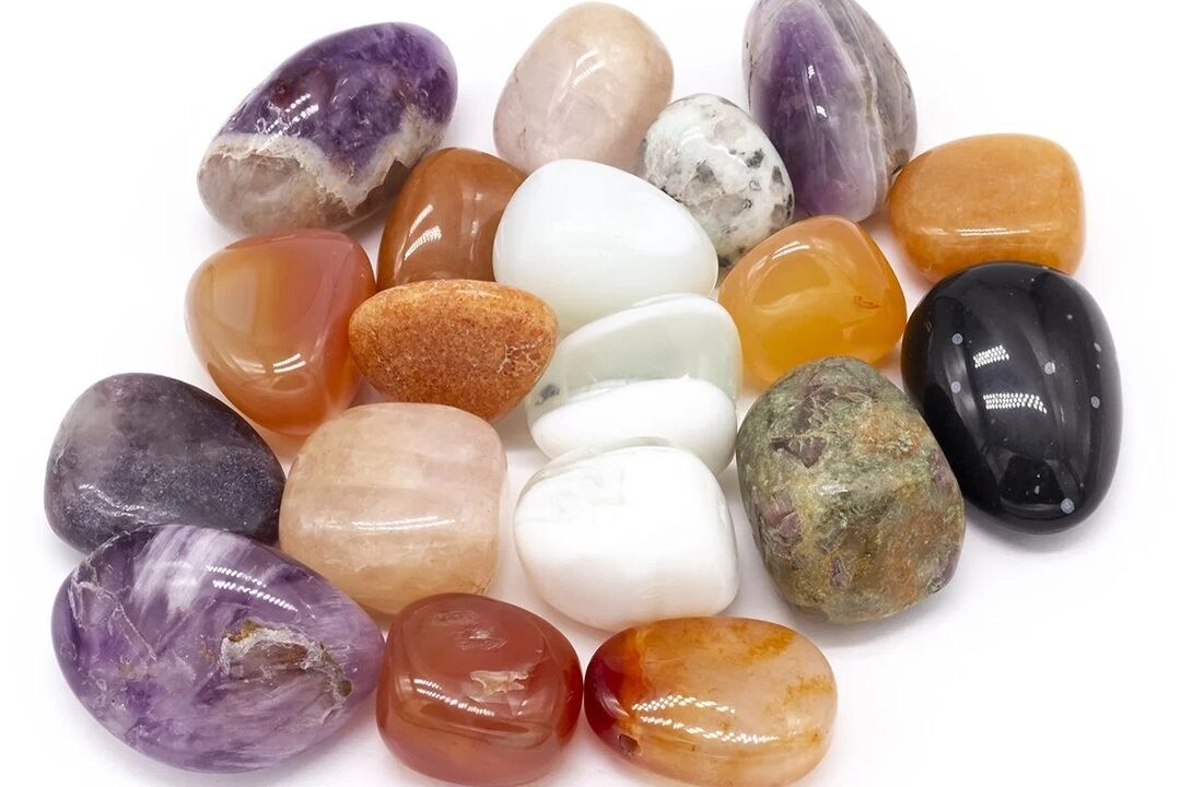 камења за амајлии и амајлии